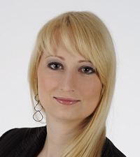 Dr Franziska Naether