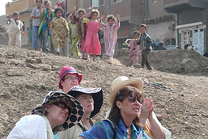 Local children and group members, el-Ashmunein. (Photo: D Hay)