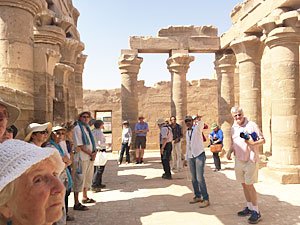 Anakato, East Sehel, columns