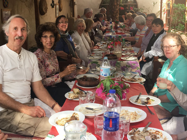 Group lunches, Nur el-Qurna, Kom El-Hetan